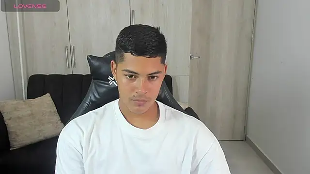 Iamdylan777 online show from October 15, 2025, 3:23 pm