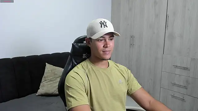 Iamdylan777 online show from July 25, 2026, 4:43 am