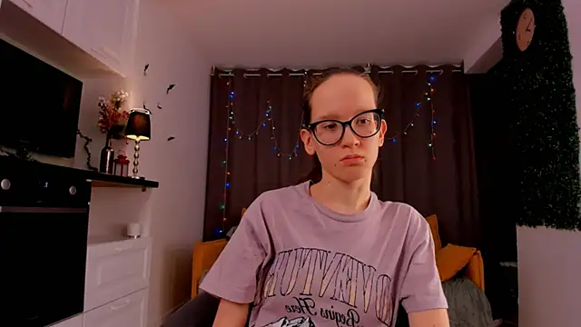 BettyBrowni online show from February 3, 2025, 10:21 pm