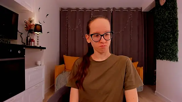 BettyBrowni online show from February 10, 2025, 4:14 pm