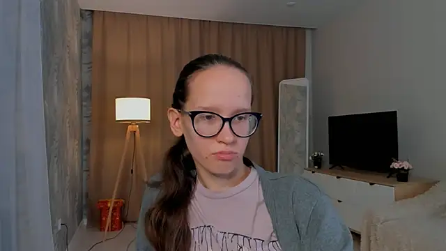 BettyBrowni online show from September 20, 2025, 4:08 pm