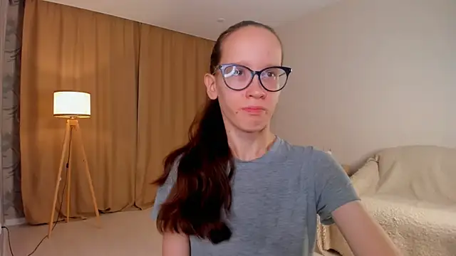 BettyBrowni online show from October 14, 2025, 4:08 pm