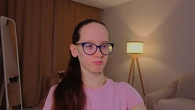 BettyBrowni online show from March 7, 2026, 4:04 pm