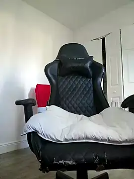 Snapshot of _kiiing_ chatting on December 17, 2024, 7:15 pm kiiing online show from December 17, 2024, 7:15 pm