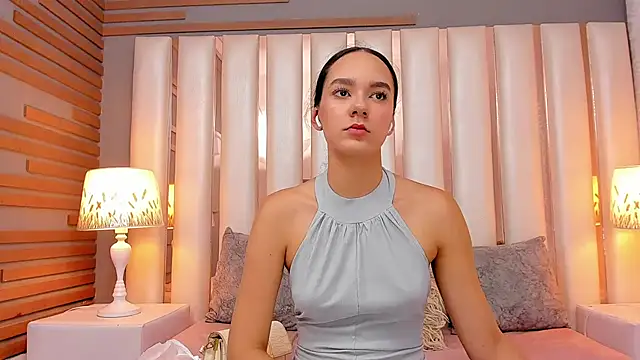 EmmyCruzZ online show from May 8, 2026, 7:08 pm