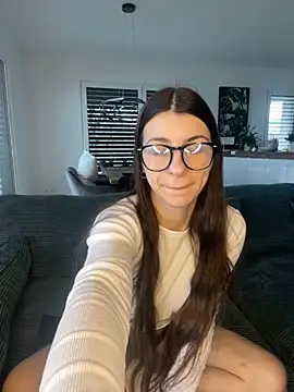 Snapshot of Wildberry_ chatting on February 16, 2025, 7:26 am Wildberry online show from February 16, 2025, 7:26 am