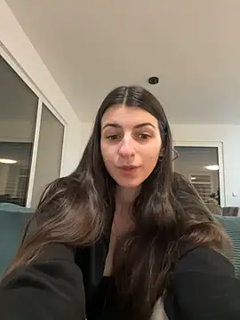 Wildberry  online show from March 21, 2025, 6:40 pm