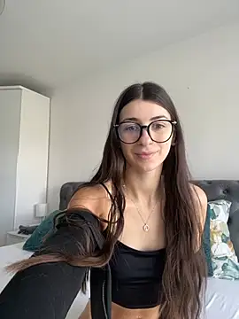 Snapshot of Wildberry_ chatting on May 23, 2026, 7:46 am Wildberry online show from May 23, 2026, 7:46 am