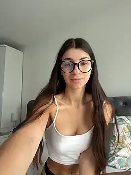 Snapshot of Wildberry_ chatting on June 10, 2026, 6:56 am Wildberry online show from June 10, 2026, 6:56 am