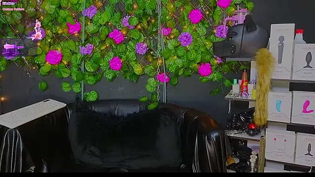 Sweett Mollyy online show from May 23, 2026, 7:56 am