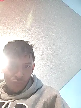 Snapshot of Leonul chatting on February 25, 2026, 6:50 pm Leonul online show from February 25, 2026, 6:50 pm