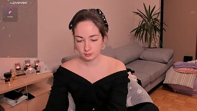 Snapshot of cClandesTina chatting on December 21, 2024, 3:42 pm cClandesTina online show from December 21, 2024, 3:42 pm