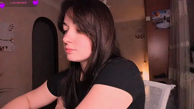 cClandesTina online show from March 11, 2026, 9:43 pm