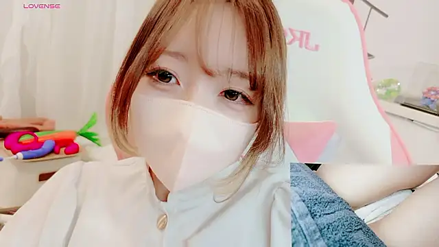 yuayua854 online show from May 1, 2026, 7:24 am