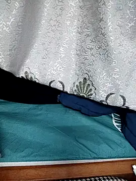 Snapshot of Haralushiaaa chatting on November 24, 2025, 8:08 pm Haralushiaaa online show from November 24, 2025, 8:08 pm