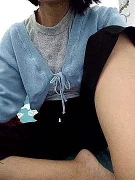 Haralushiaaa online show from December 17, 2025, 12:38 am