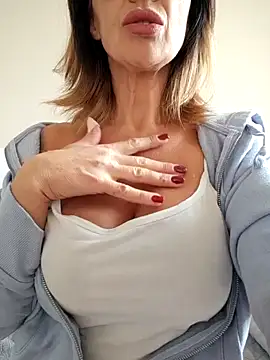 Snapshot of JasmineNoir2 chatting on December 10, 2024, 11:54 am JasmineNoir2 online show from December 10, 2024, 11:54 am