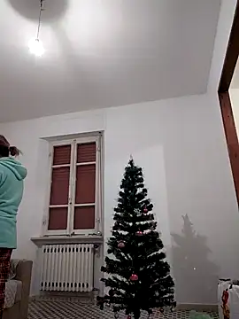 Snapshot of JasmineNoir2 chatting on December 14, 2024, 4:20 pm JasmineNoir2 online show from December 14, 2024, 4:20 pm