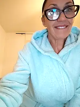 Snapshot of JasmineNoir2 chatting on January 3, 2025, 2:19 pm JasmineNoir2 online show from January 3, 2025, 2:19 pm