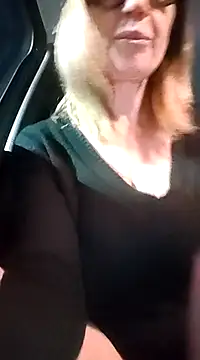 Snapshot of JasmineNoir2 chatting on January 6, 2025, 4:34 pm JasmineNoir2 online show from January 6, 2025, 4:34 pm