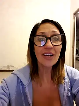 Snapshot of JasmineNoir2 chatting on January 9, 2025, 5:33 pm JasmineNoir2 online show from January 9, 2025, 5:33 pm