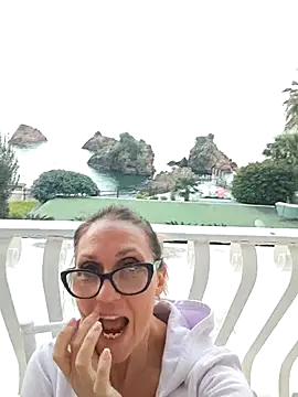 Snapshot of JasmineNoir2 chatting on March 6, 2025, 5:00 pm JasmineNoir2 online show from March 6, 2025, 5:00 pm