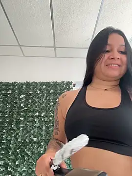 Pretty Isadora online show from October 30, 2025, 7:25 pm