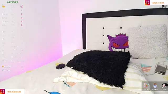 alejo cute online show from December 12, 2024, 7:26 pm