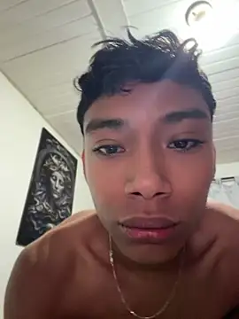 alejo cute online show from July 16, 2026, 1:39 pm
