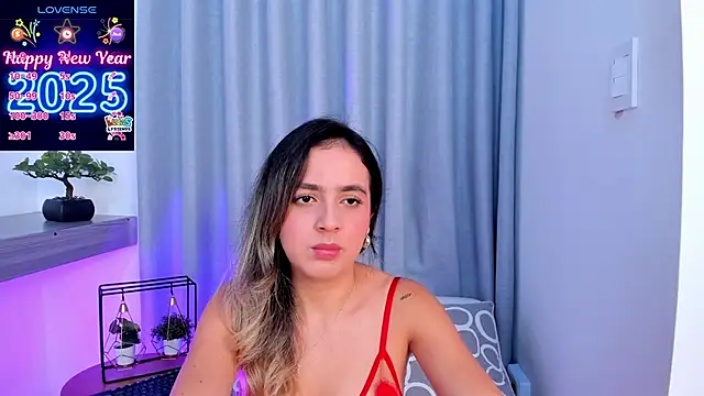 Lucyortiz  online show from January 25, 2025, 3:52 pm