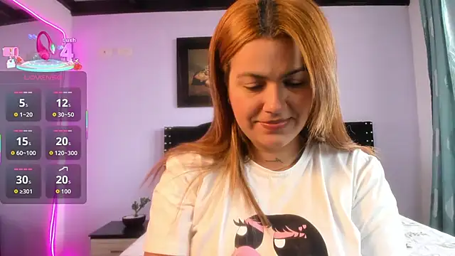 Snapshot of Alexandra_Torress chatting on November 4, 2025, 4:06 pm Alexandra Torress online show from November 4, 2025, 4:06 pm