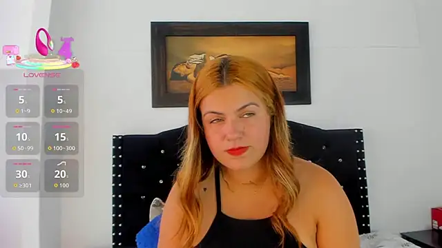 Snapshot of Alexandra_Torress chatting on December 17, 2025, 5:41 pm Alexandra Torress online show from December 17, 2025, 5:41 pm
