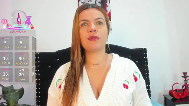 Snapshot of Alexandra_Torress chatting on July 21, 2026, 12:29 pm Alexandra Torress online show from July 21, 2026, 12:29 pm
