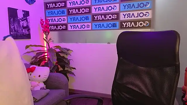 Amy hoy69 online show from April 26, 2026, 2:20 am