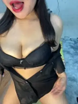 Snapshot of --Lyly-- chatting on December 20, 2025, 3:13 am --Lyly-- online show from December 20, 2025, 3:13 am