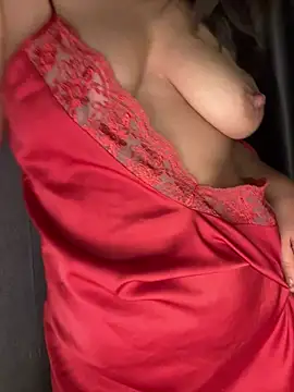 Snapshot of --Lyly-- chatting on June 24, 2026, 9:47 pm --Lyly-- online show from June 24, 2026, 9:47 pm