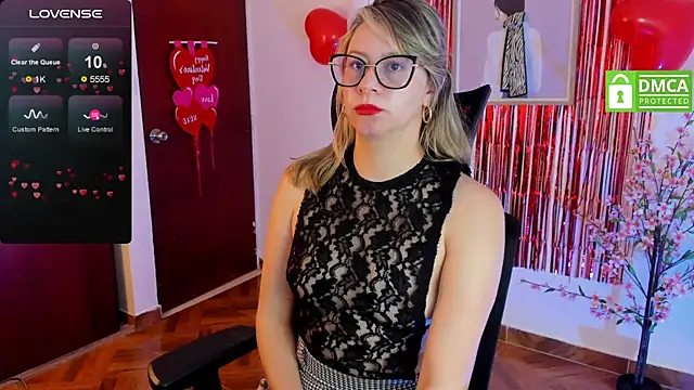 Chanelll Taylorr  online show from February 13, 2025, 4:07 pm