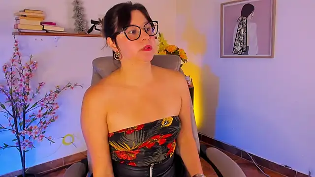 Snapshot of Chanelll_Taylorr_ chatting on June 2, 2026, 1:02 pm Chanelll Taylorr online show from June 2, 2026, 1:02 pm