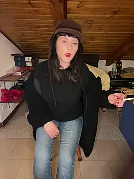 OniricFemme online show from March 17, 2025, 9:22 am