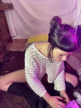 OniricFemme online show from November 12, 2025, 10:48 am