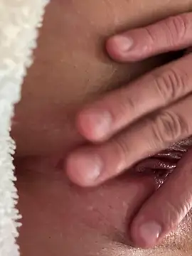 AriesHeriess online show from September 27, 2025, 2:27 am