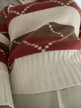 Snapshot of Milk_Mom99 chatting on December 20, 2024, 3:58 am Milk Mom99 online show from December 20, 2024, 3:58 am