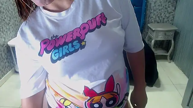 Snapshot of CurvyJulieth chatting on May 21, 2026, 9:22 pm CurvyJulieth online show from May 21, 2026, 9:22 pm