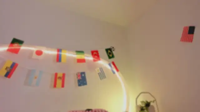 Snapshot of katiepeach_ chatting on June 19, 2026, 12:09 pm katiepeach online show from June 19, 2026, 12:09 pm