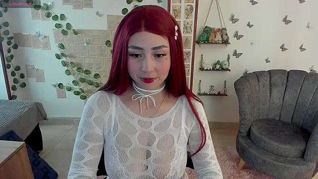 Fiore Sanz  online show from April 26, 2026, 10:07 pm