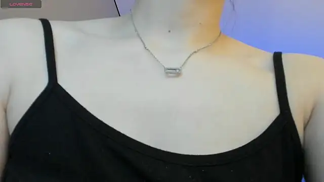 Snapshot of melissa_yamazaki chatting on February 21, 2025, 11:44 am melissa yamazaki online show from February 21, 2025, 11:44 am