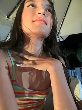 Snapshot of loly-yandere chatting on January 19, 2025, 2:25 am loly-yandere online show from January 19, 2025, 2:25 am