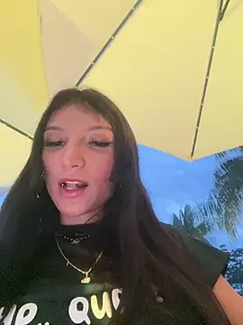 Snapshot of loly-yandere chatting on February 2, 2025, 11:21 pm loly-yandere online show from February 2, 2025, 11:21 pm