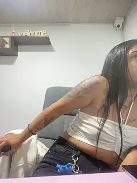 luna asss online show from February 3, 2025, 7:31 pm