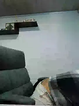 luna asss online show from February 4, 2025, 1:48 pm